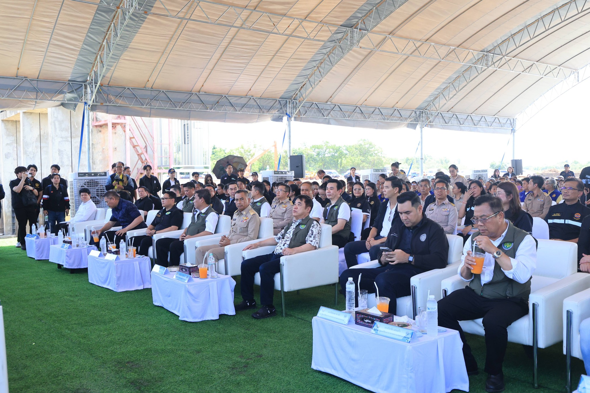 title - ส.ป.ก. ร่วมติดตาม รัฐมนตรีว่าการกระทรวงเกษตรและสหกรณ์ และคณะ ลงพื้นที่ติดตามสถานการณ์ การบริหารจัดการน้ำ จังหวัดอุดรธานี